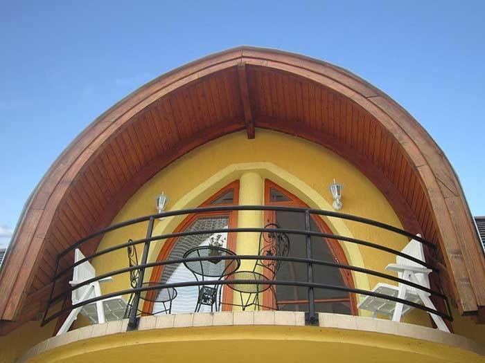 Nadas Tarsashaz Balatonlelle Exterior foto