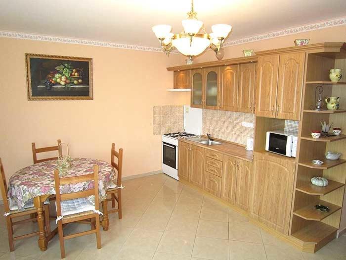Nadas Tarsashaz Balatonlelle Exterior foto